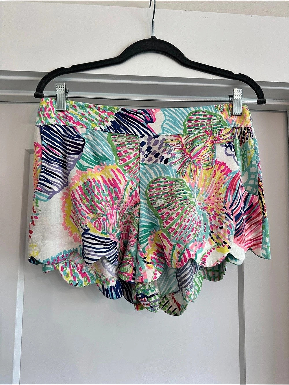 Lilly Pulitzer Buttercup Scalloped Hem Shorts Multicolor Medium